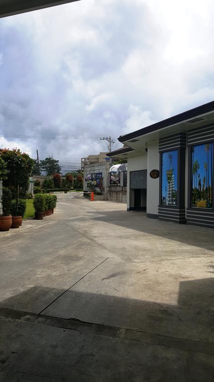 โรงแรมฮอลลิวูด ไดรฟ์ อินน์ Baguio City ภายนอก รูปภาพ