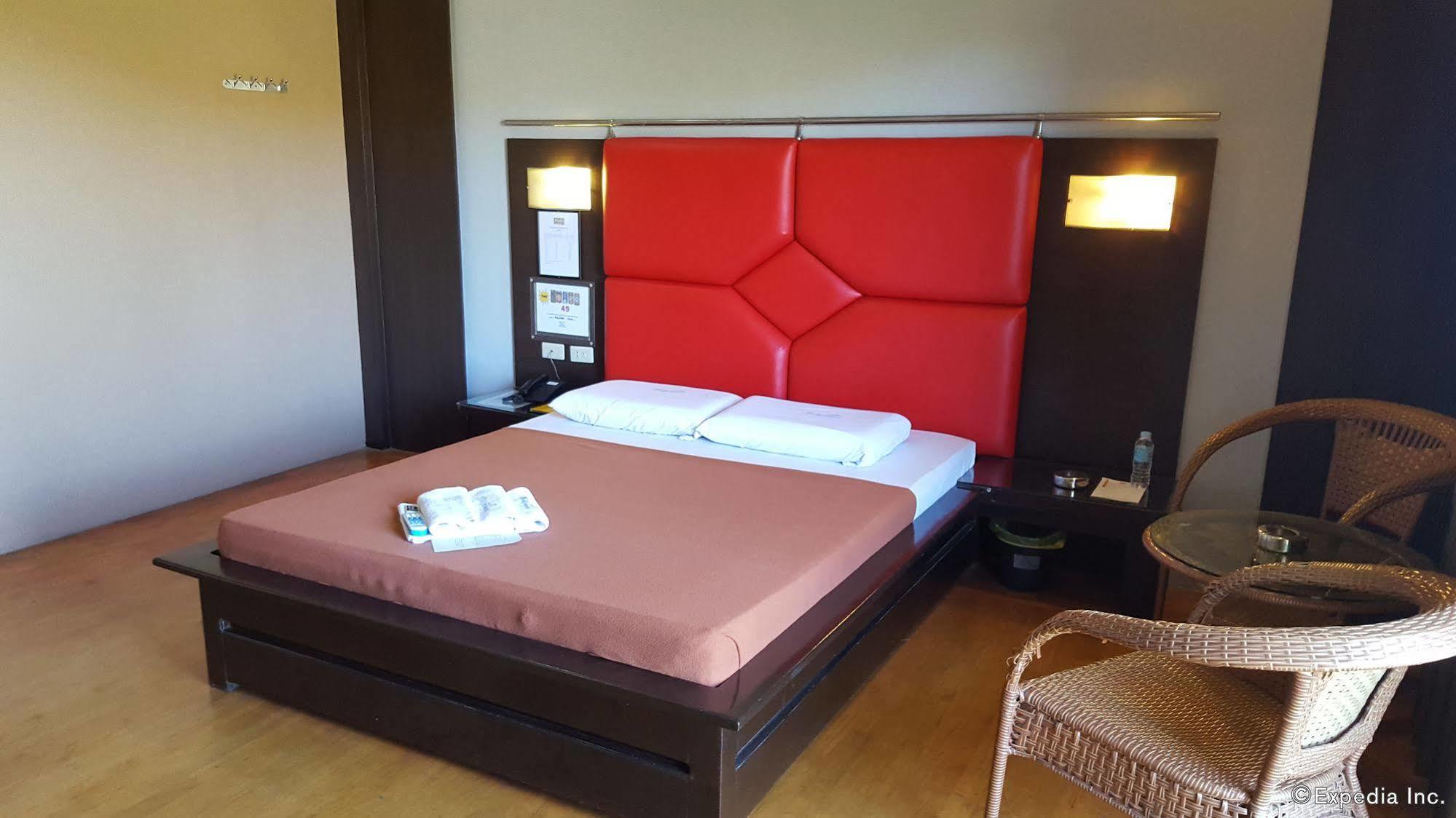 โรงแรมฮอลลิวูด ไดรฟ์ อินน์ Baguio City ภายนอก รูปภาพ